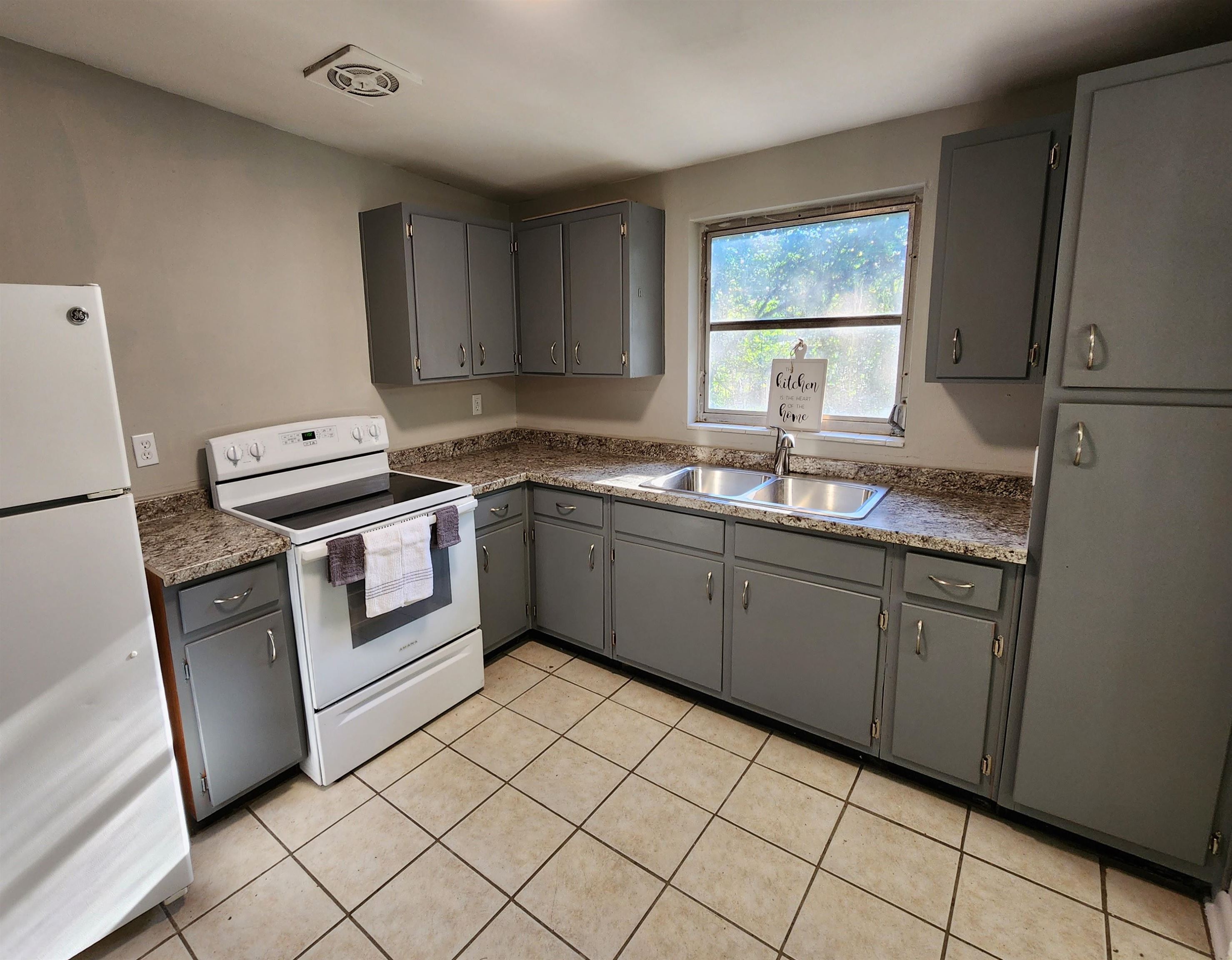 2301 Oxford Road Tallahassee, FL 32304 - Photo 9 of 18
