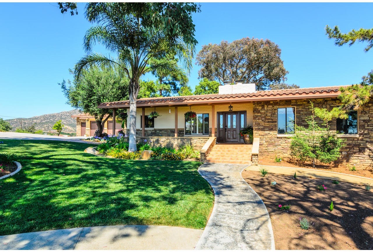 15454 Markar Road Poway, CA 92064 - Photo 3 of 25