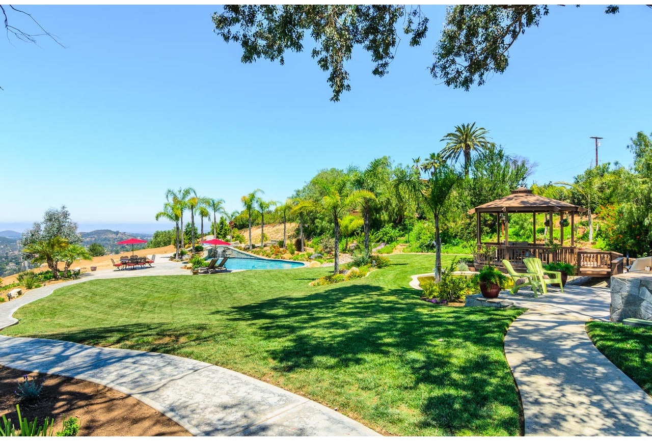 15454 Markar Road Poway, CA 92064 - Photo 6 of 25