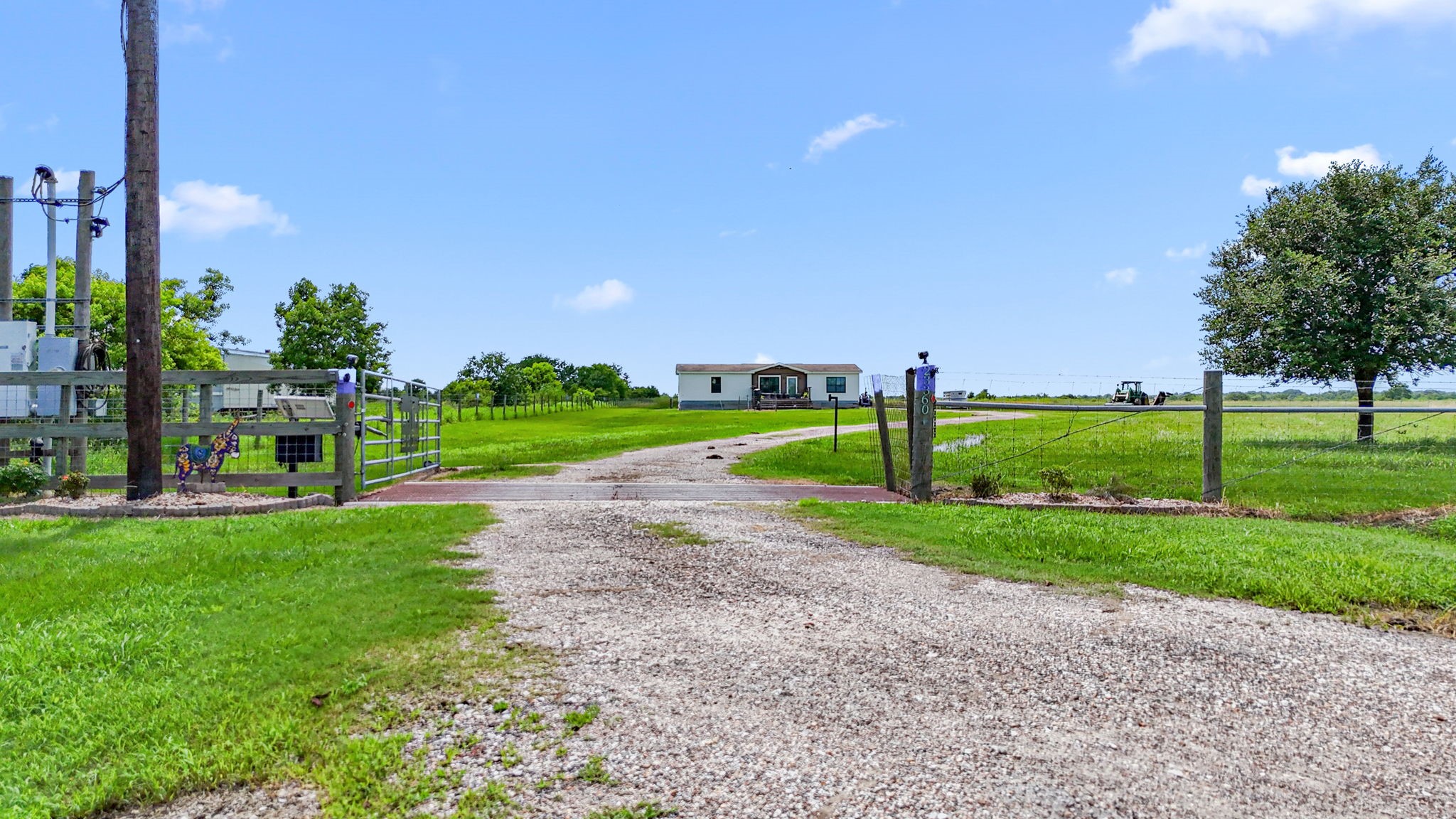 22360 640th Damon, TX 77430 - Photo 2 of 33