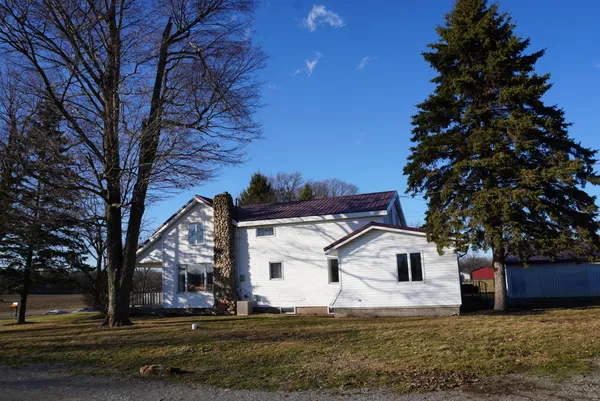 $350,000 | 59757 White Temple Road, Vandalia, MI 49095