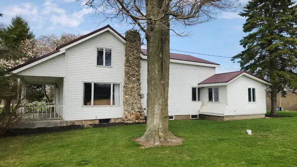 $350,000 | 59757 White Temple Road, Vandalia, MI 49095