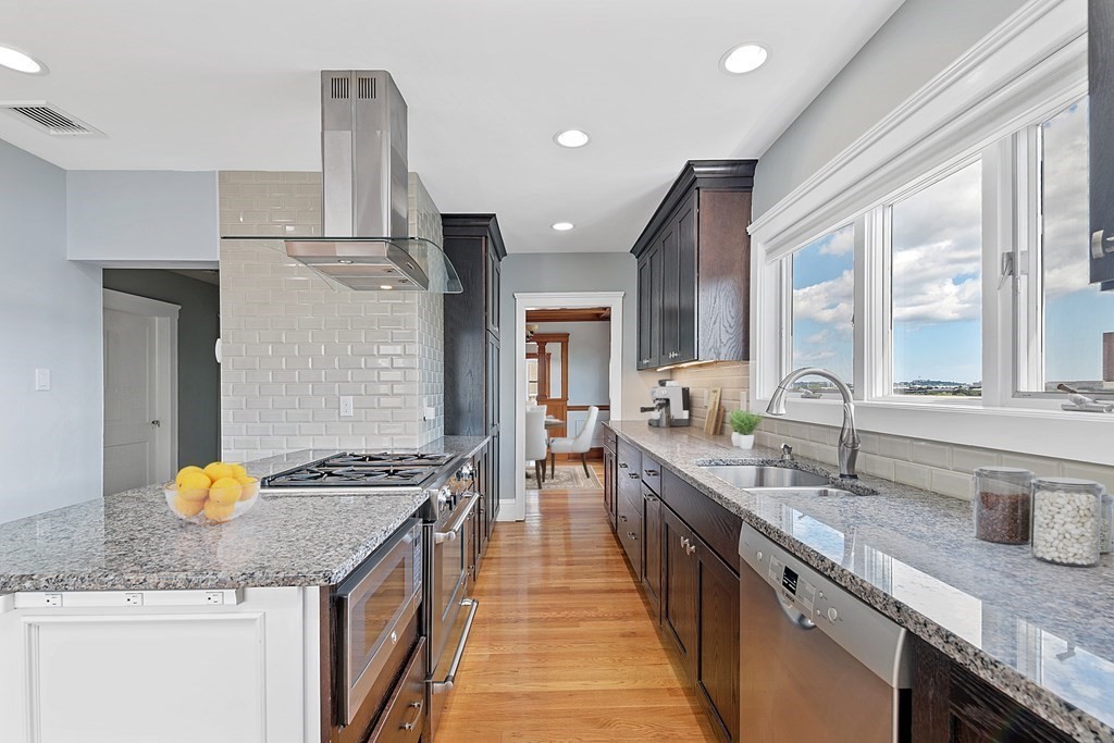 8 Putnam Road Somerville, MA 02145 - Photo 4 of 42 Gallery Image 4
