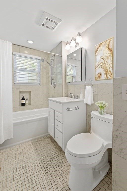 8 Putnam Road Somerville, MA 02145 - Photo 7 of 42 Gallery Image 7