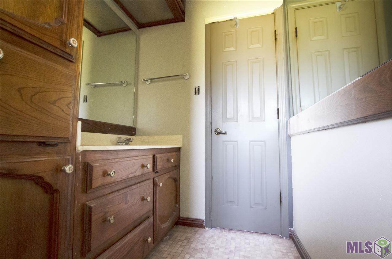 31872 Myers Road Denham Springs, LA 70726 - Photo 4 of 29 Gallery Image 4
