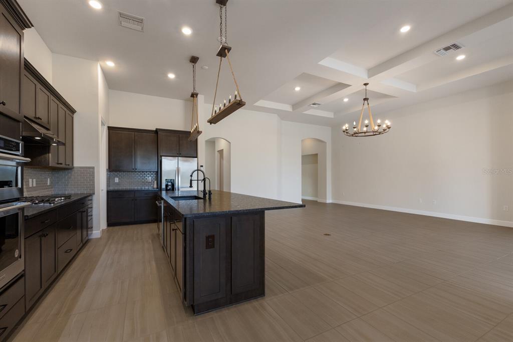 712 Sigsbee Loop Sarasota, FL 34240 - Photo 13 of 43
