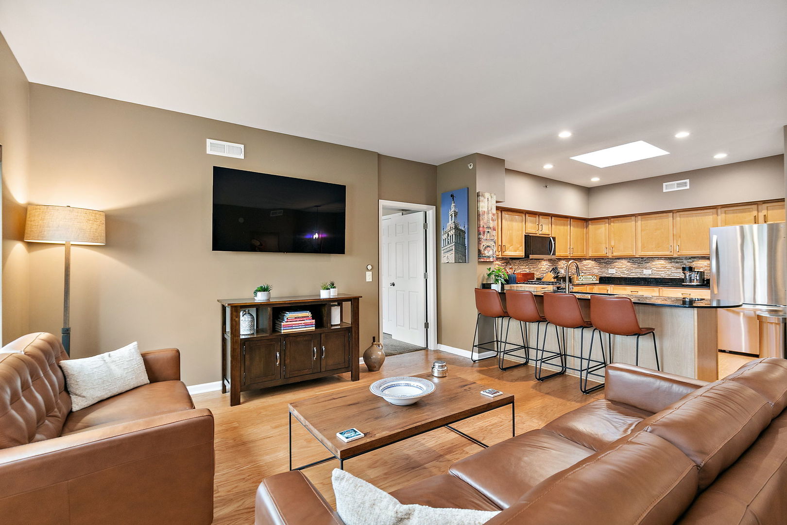 104 North Plum Grove Road, Unit 504 Palatine, IL 60067 - Photo 11 of 32