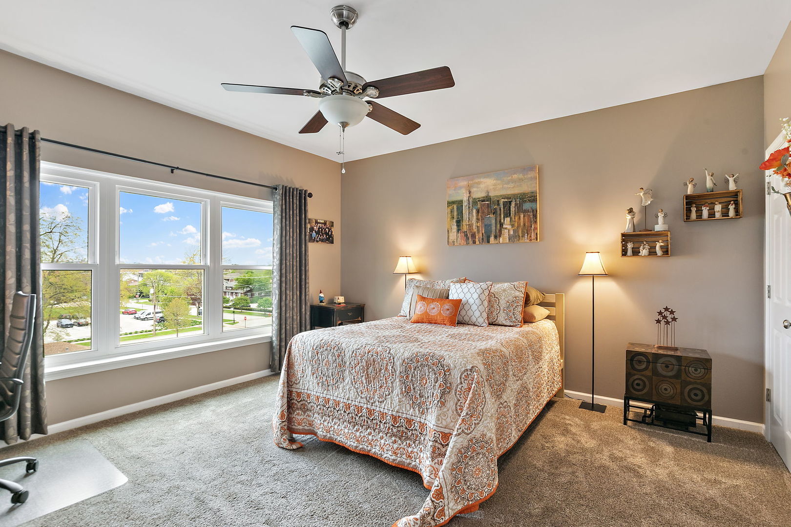 104 North Plum Grove Road, Unit 504 Palatine, IL 60067 - Photo 14 of 32