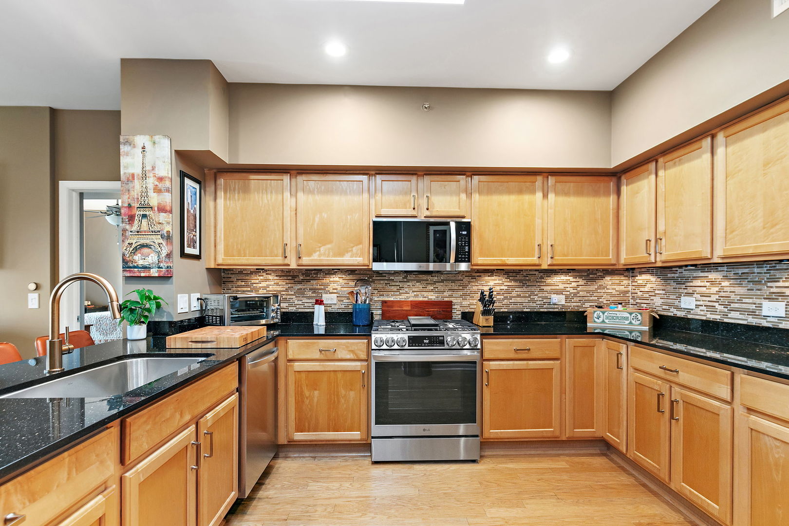 104 North Plum Grove Road, Unit 504 Palatine, IL 60067 - Photo 2 of 32