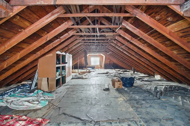 $319,500 | 3024 North Long Avenue, Chicago, IL 60641