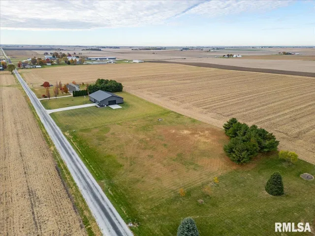 $58,000 | 1441 County Road 1700 East, Roanoke, IL 61561