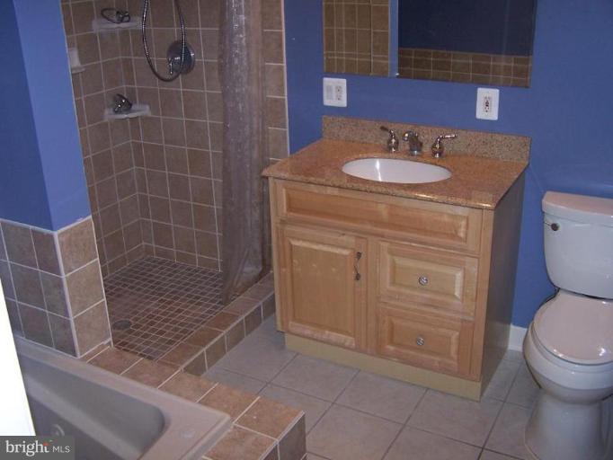 2471 Cromwell Road Catlett, VA 20119 - Photo 10 of 11 Bath #1