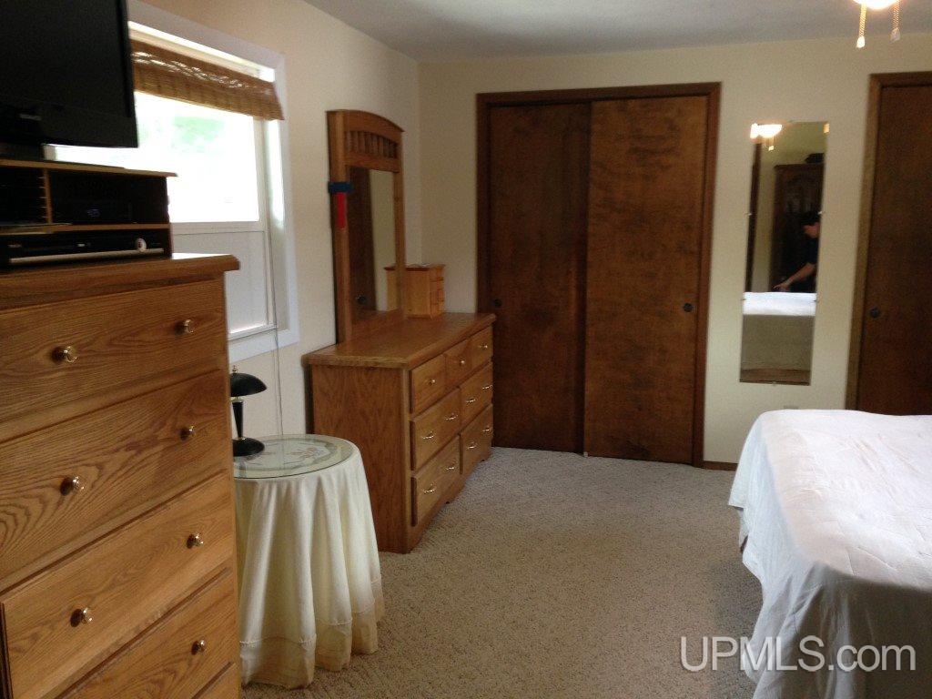 4843 Danforth Road Escanaba, MI 49829 - Photo 10 of 15