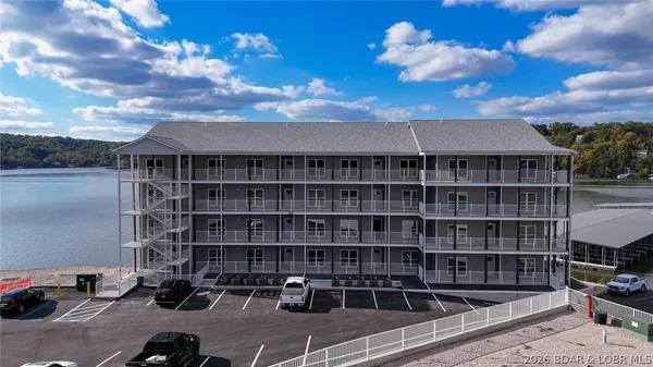 $449,000 | 290 Plaza Bch Drive, Unit 2D, Camdenton, MO 65020