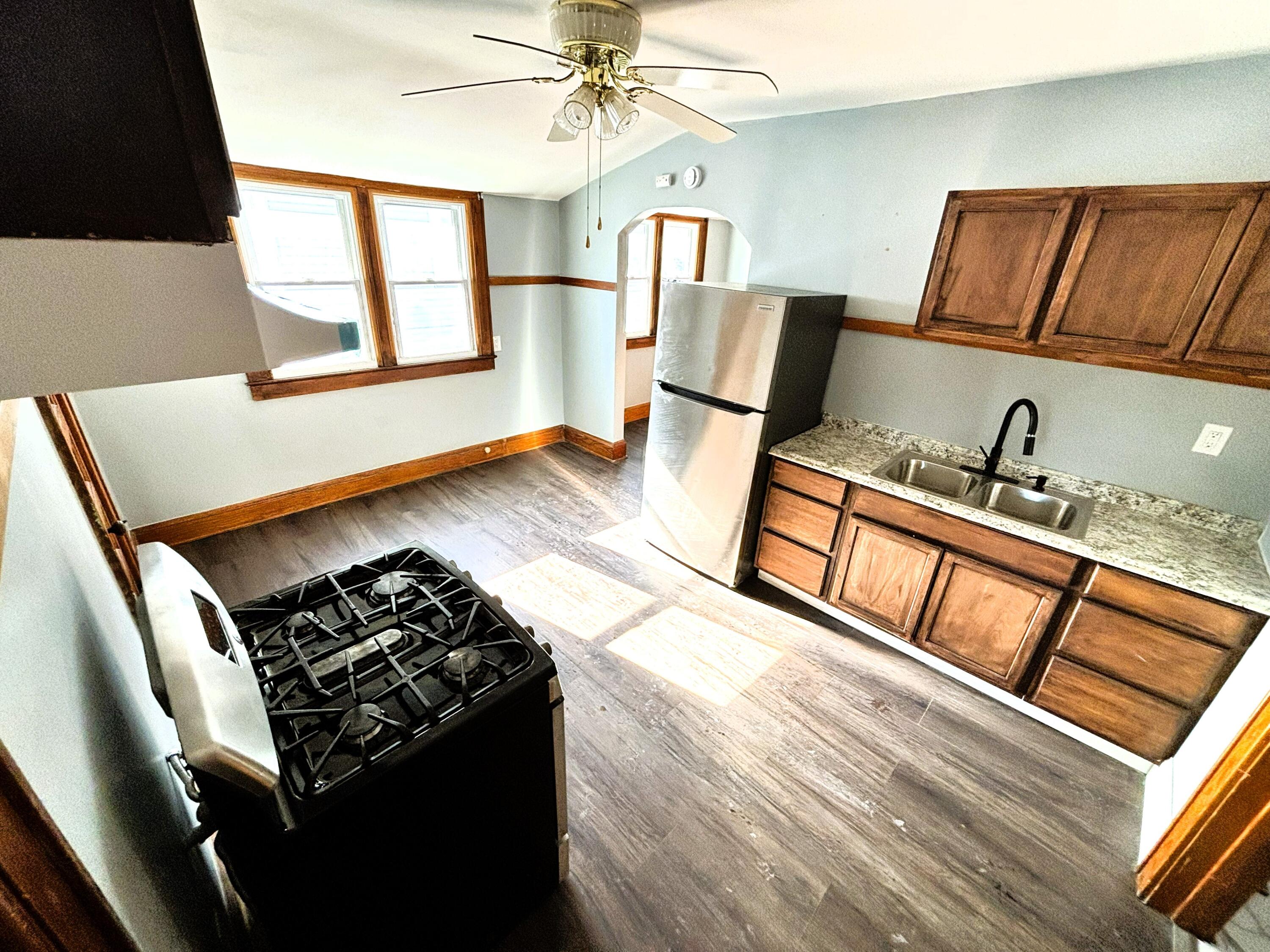 3531 North 20th Street Milwaukee, WI 53206 - Photo 18 of 33 Upper - Kitchen 2