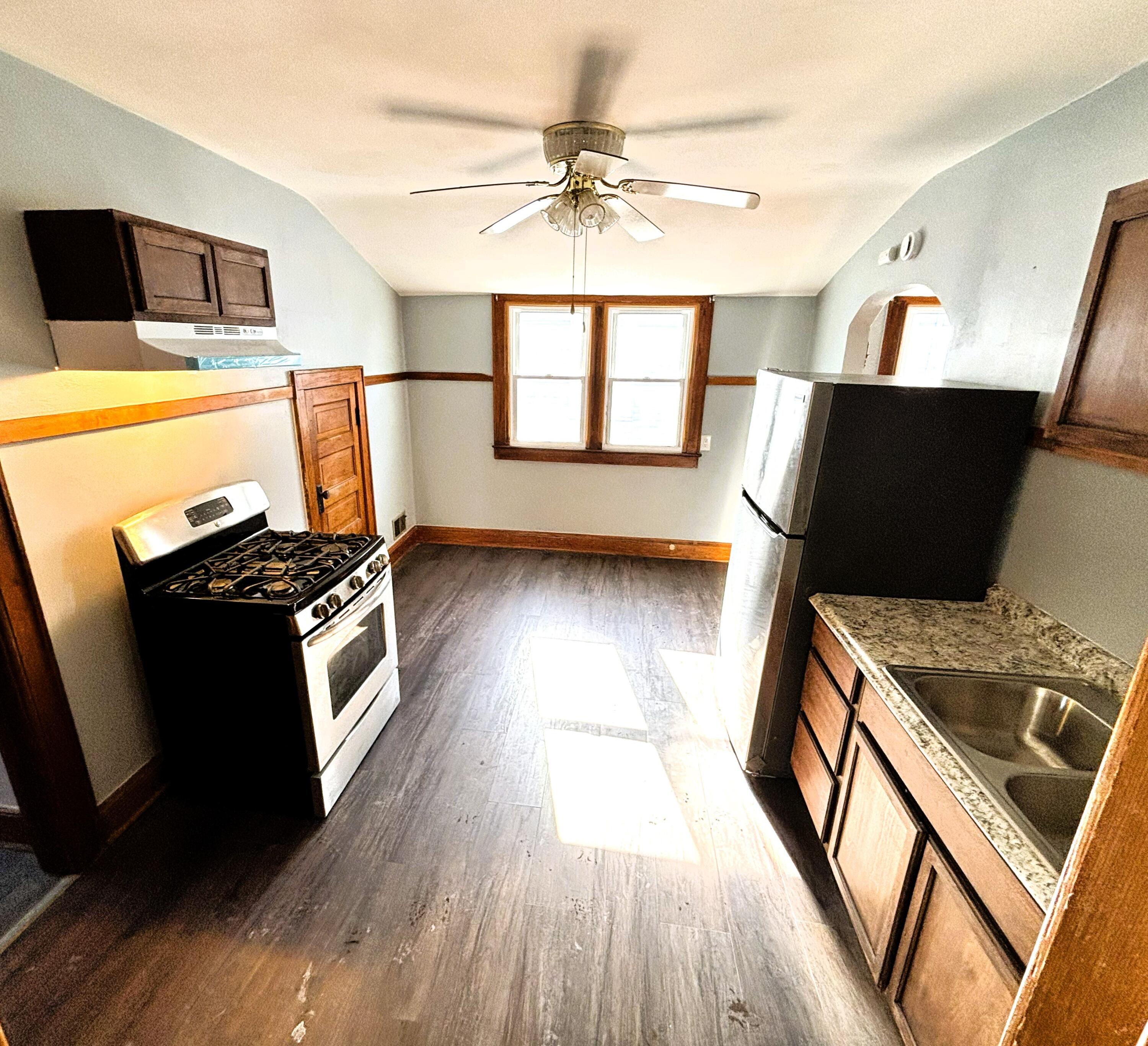 3531 North 20th Street Milwaukee, WI 53206 - Photo 20 of 33 Upper - Kitchen 4