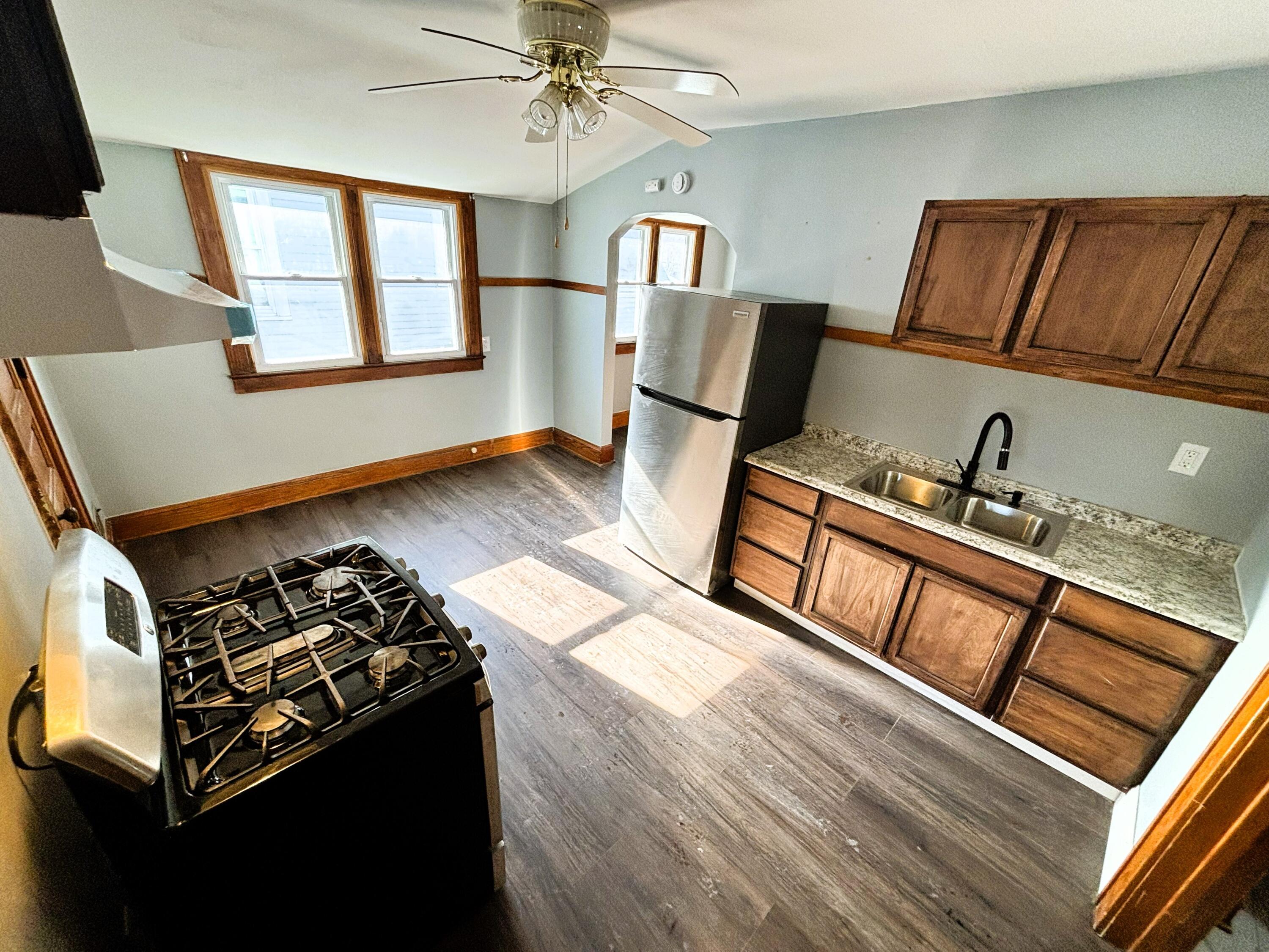 3531 North 20th Street Milwaukee, WI 53206 - Photo 21 of 33 Upper - Kitchen 5