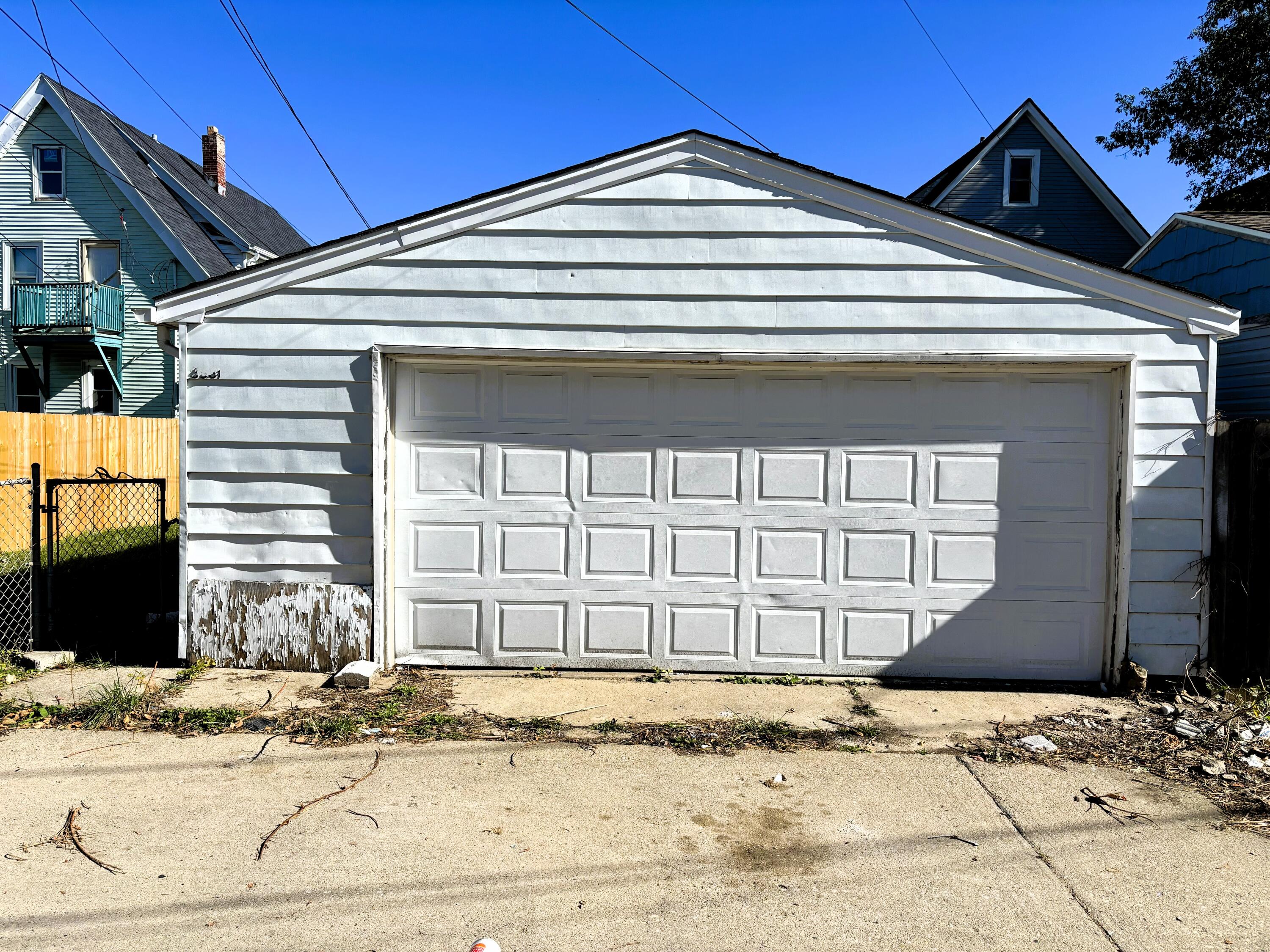 3531 North 20th Street Milwaukee, WI 53206 - Photo 33 of 33 Garage - Alley entrance