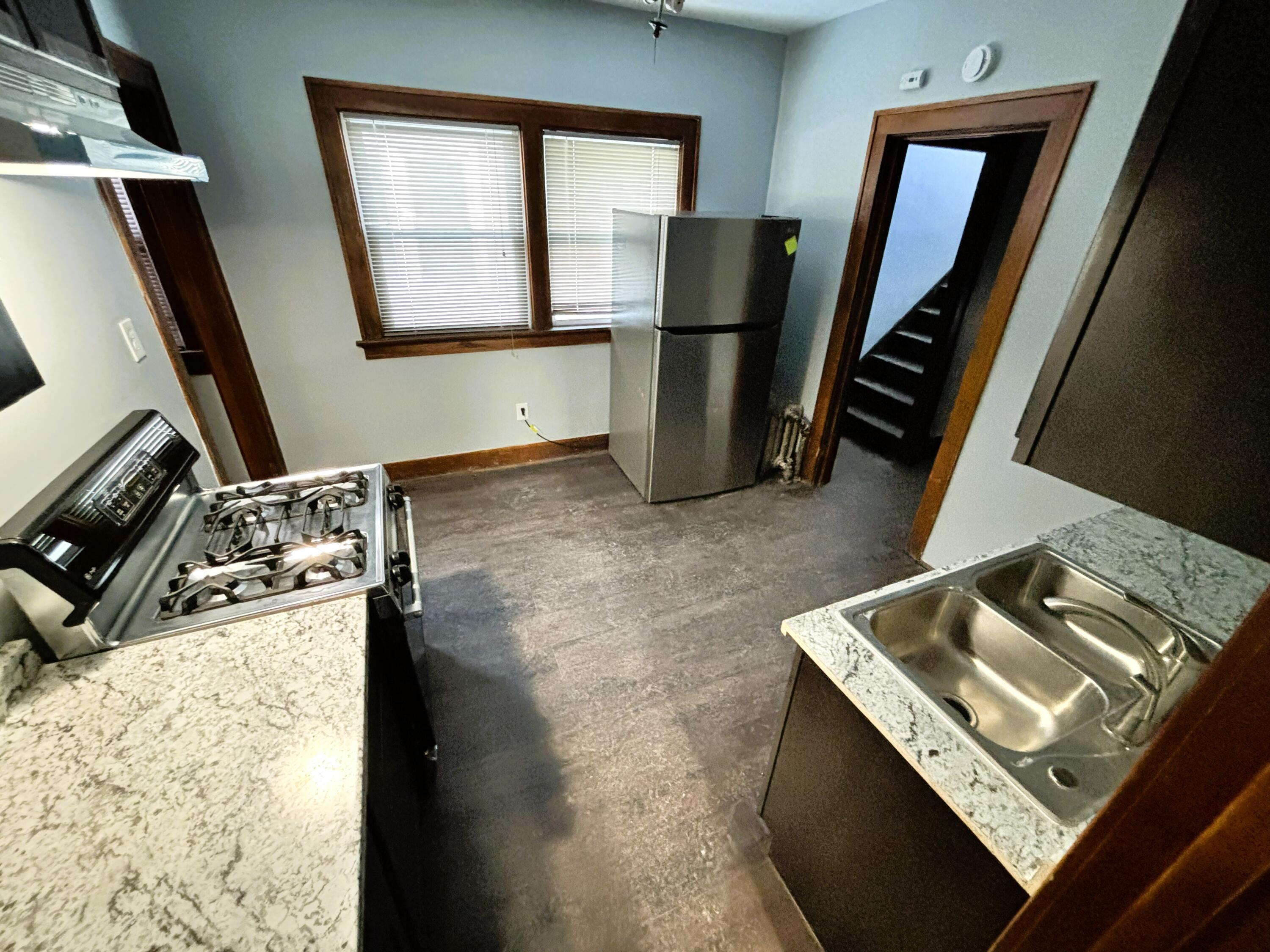 3531 North 20th Street Milwaukee, WI 53206 - Photo 10 of 33 Lower - Kitchen 1