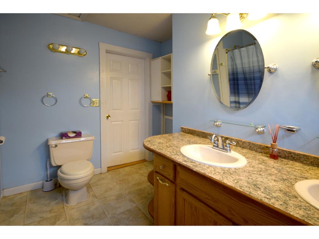 1366 Lake Road Milton, VT 05468 - Photo 15 of 32