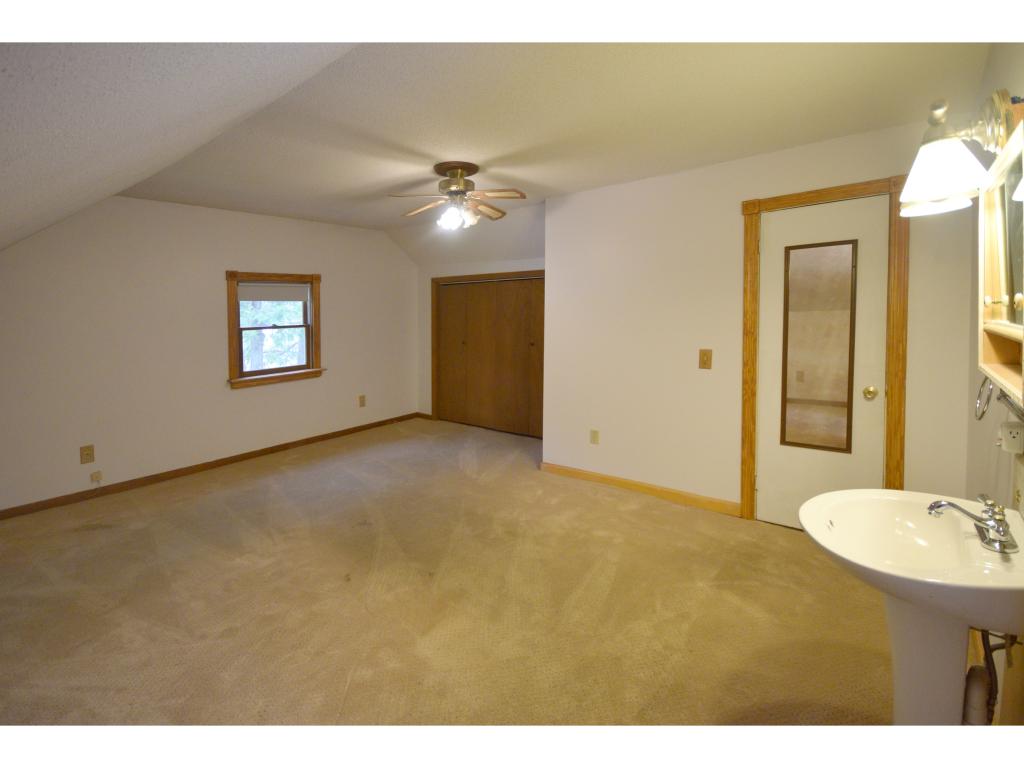 1366 Lake Road Milton, VT 05468 - Photo 18 of 32