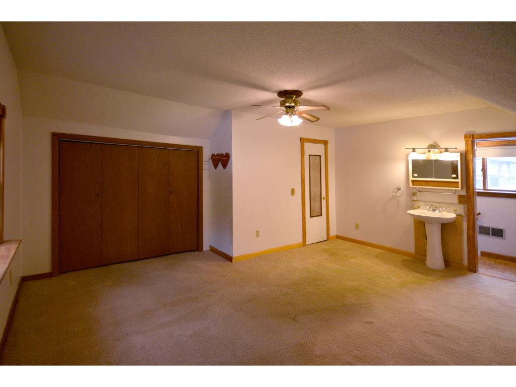 1366 Lake Road Milton, VT 05468 - Photo 19 of 32