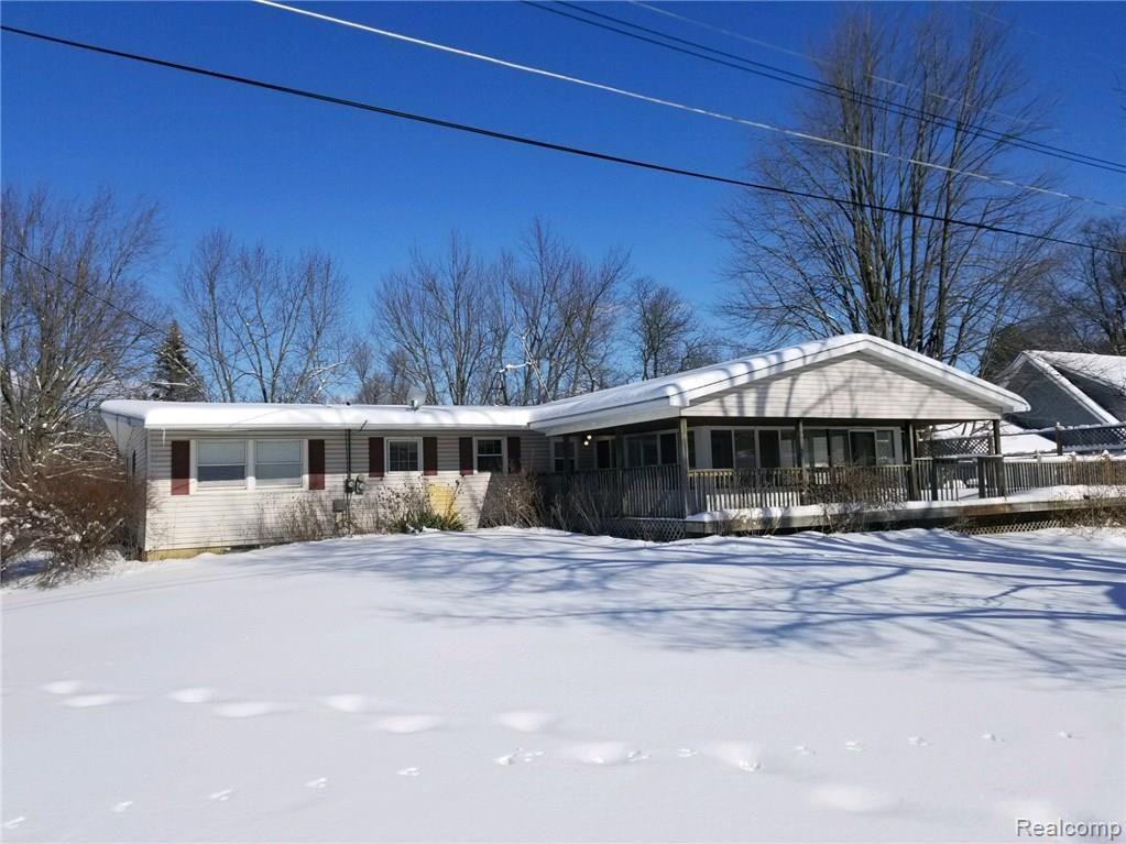 1131 Turrill Road Lapeer, MI 48446 - Photo 3 of 4 20180212_120338.jpg