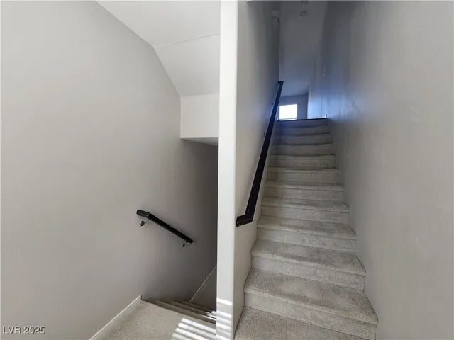 $1,950 | 9050 West Tropicana Avenue, Unit 1017, Las Vegas, NV 89147