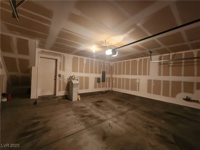 $1,950 | 9050 West Tropicana Avenue, Unit 1017, Las Vegas, NV 89147