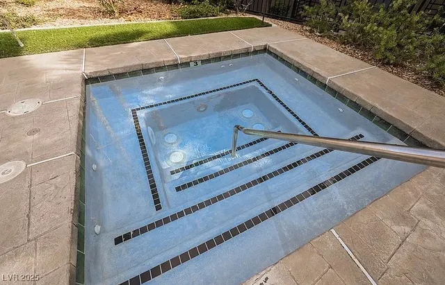 $1,950 | 9050 West Tropicana Avenue, Unit 1017, Las Vegas, NV 89147