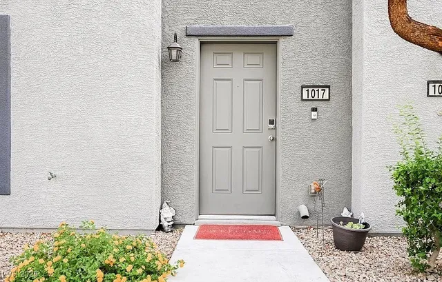 $1,950 | 9050 West Tropicana Avenue, Unit 1017, Las Vegas, NV 89147