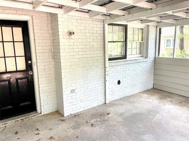 $377,500 | 2611 Golfview Terrace Southeast, Conyers, GA 30013