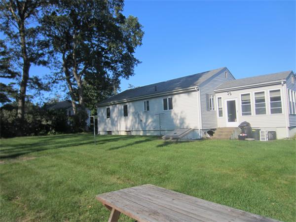 32 Farnham Road Stoughton, MA 02072 - Photo 4 of 11