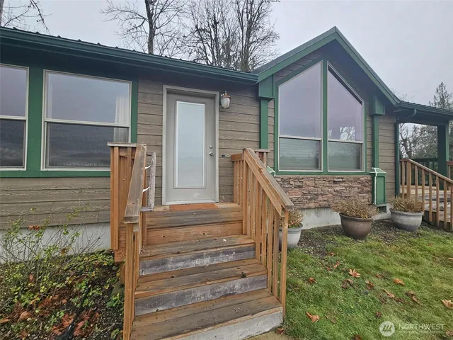 $2,300 | 575 Sweetgrass Lane, Shelton, WA 98584