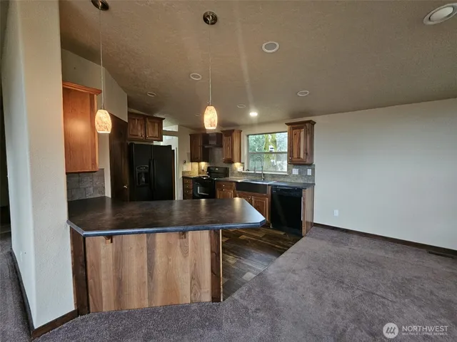 $2,300 | 575 Sweetgrass Lane, Shelton, WA 98584