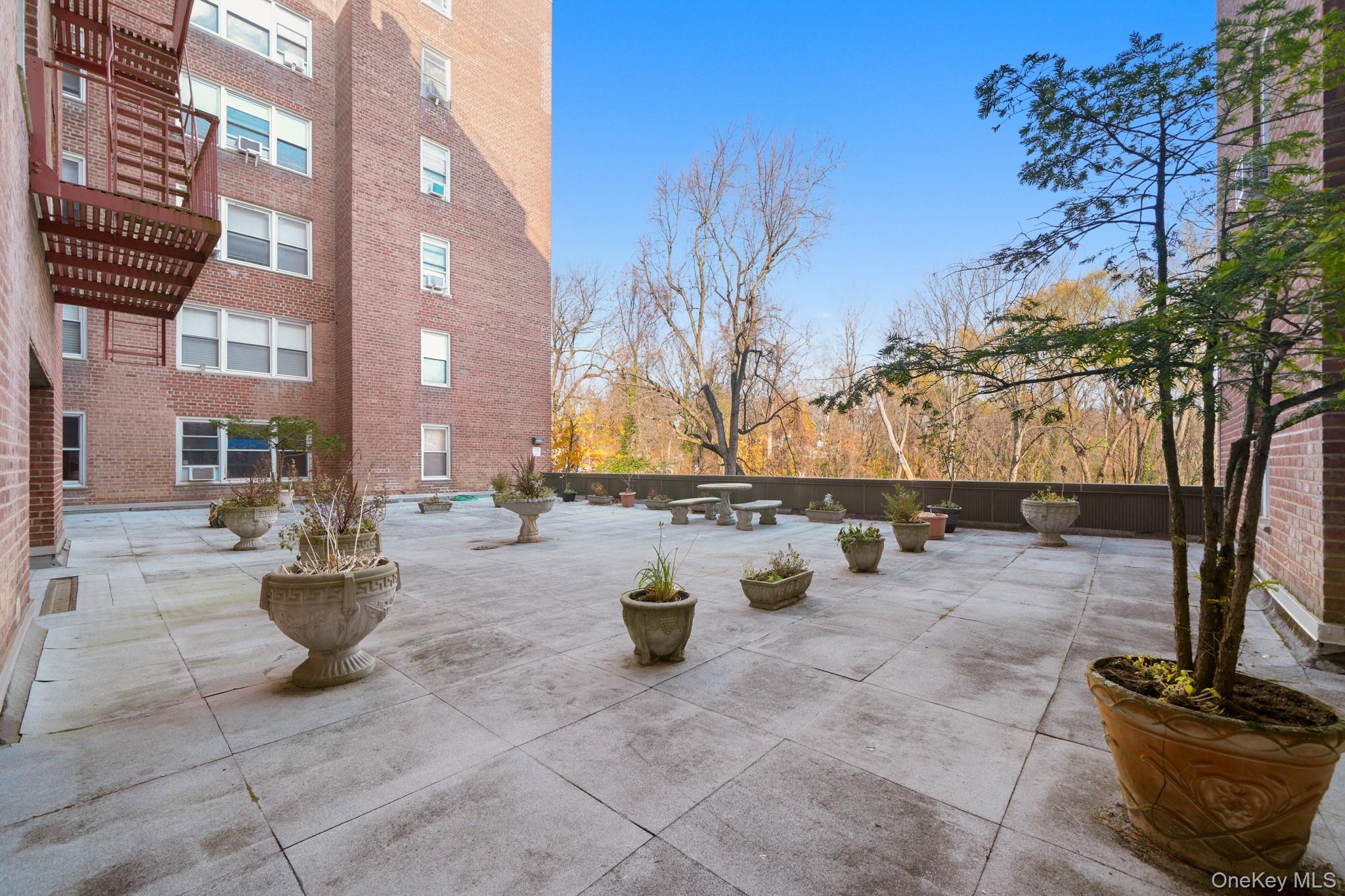1111 Midland Avenue, Unit 1P Bronxville, NY 10708 - Photo 19 of 23