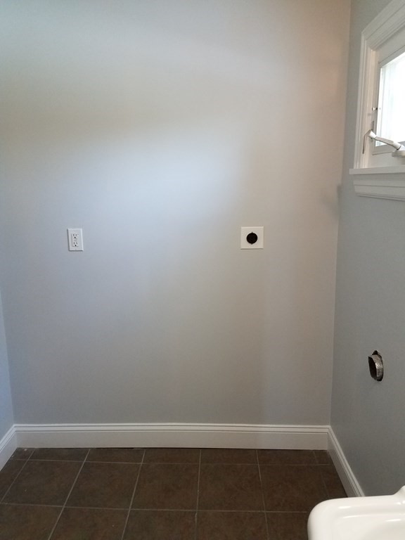 76 Everett Street Middleboro, MA 02346 - Photo 7 of 15