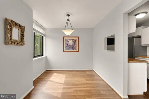 $305,000 | 4390 Lorcom Lane, Unit 510, Arlington, VA 22207