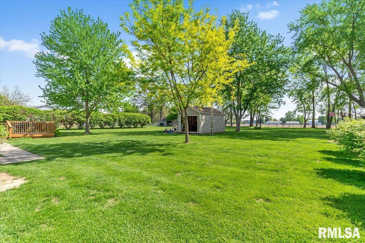 7940 Tumbleweed Trail Springfield, IL 62707 - Photo 33 of 41