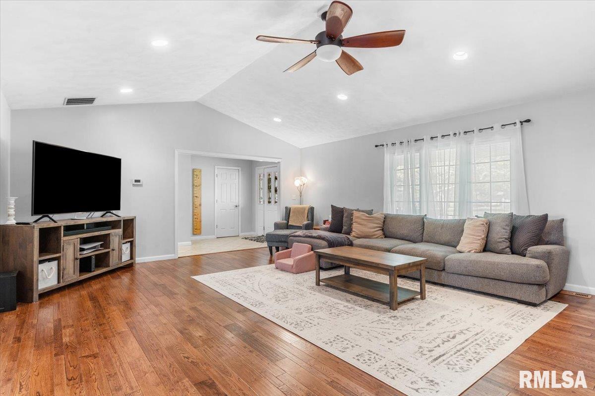 7940 Tumbleweed Trail Springfield, IL 62707 - Photo 10 of 41