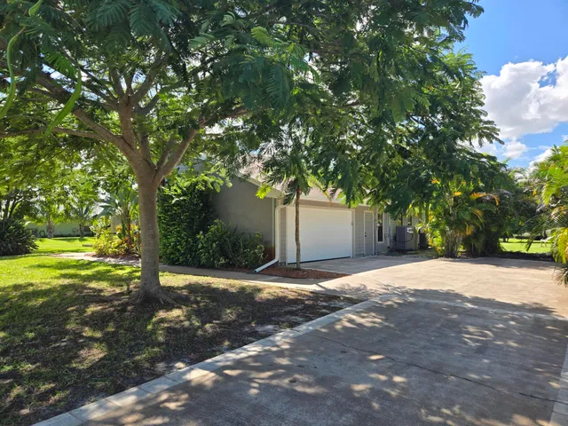 $550,000 | 2850 Southeast Calvin Street, Port St. Lucie, FL 34952