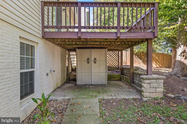 a view of an entryway