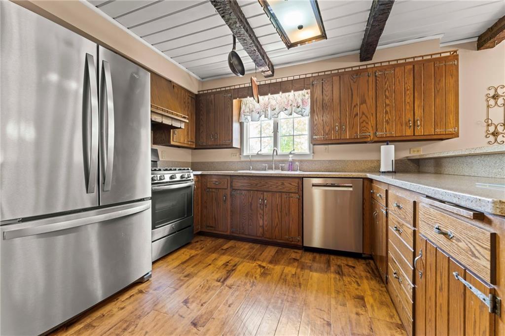 152 Sugar Run Road Waynesburg, PA 15370 - Photo 6 of 38 Gallery Image 6