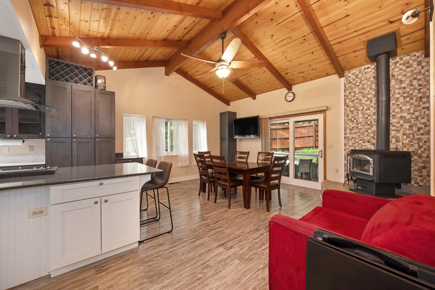 4580 Jenkinson Circle Pollock Pines, CA 95726 - Photo 36 of 78