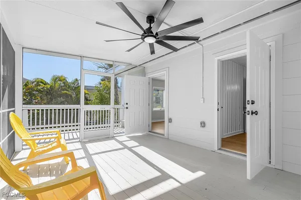 $2,995 | 5731 Lauder Street, Fort Myers Beach, FL 33931