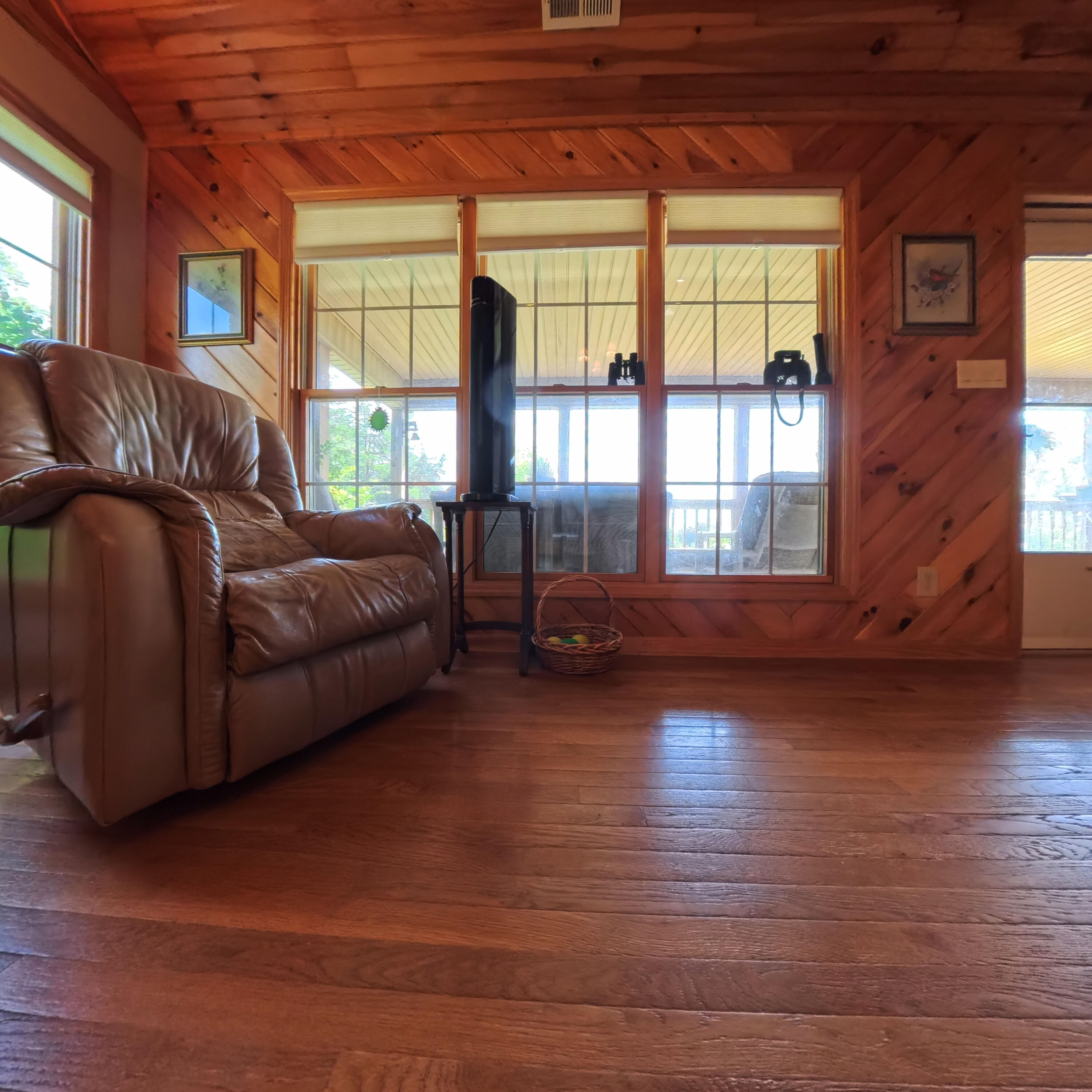 975 Red River Road Irvine, KY 40336 - Photo 9 of 71 The living space