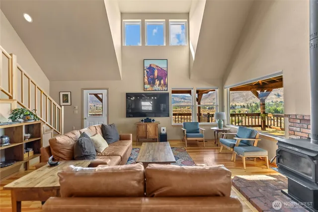 $955,000 | 13 Serviceberry Road, Winthrop, WA 98862