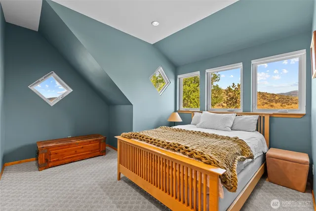 $955,000 | 13 Serviceberry Road, Winthrop, WA 98862