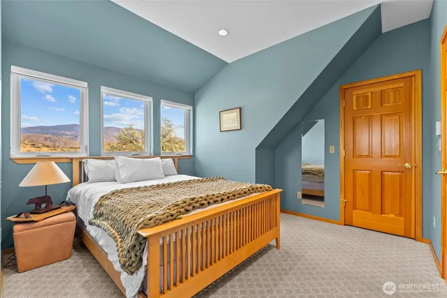 $955,000 | 13 Serviceberry Road, Winthrop, WA 98862