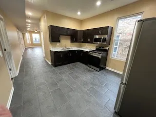 $1,950 | 1634 North Central Park Avenue, Unit 2, Chicago, IL 60647